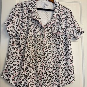 Karen Neuburger Pink and Black Leopard Print Button-Down Shirt